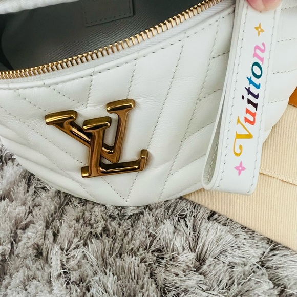 SOLD Louis Vuitton New Wave bum bag - Picture 5 of 7